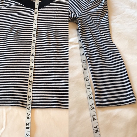 🌟LIZ CLAIBORNE Black & White Striped V-Neck Shirt - Picture 7 of 7